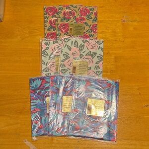 Vintage Gibson flat gift wrap. 7 packs of gift wrap. New in package